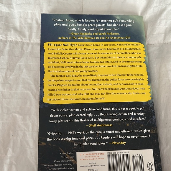 Girls like us by Cristina Alger - Picture 3 of 3